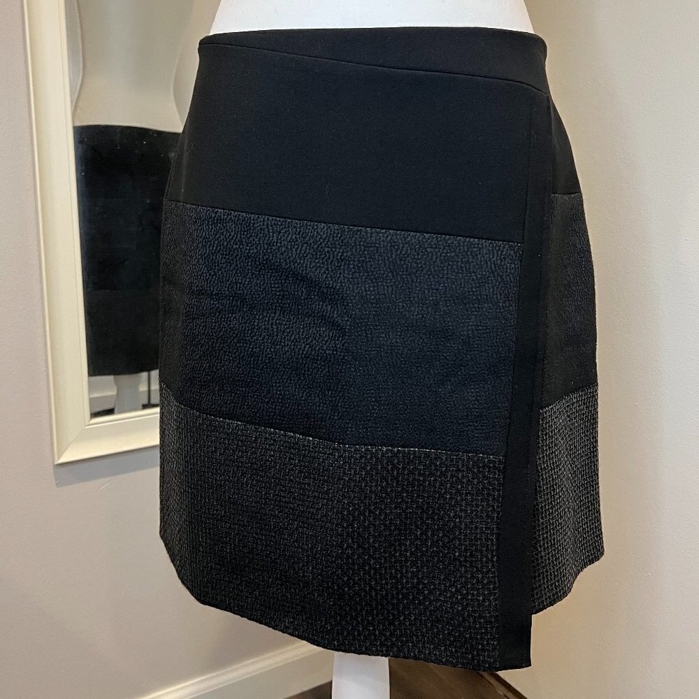 White House Black Market Black faux wrap mini skirt, Size 6